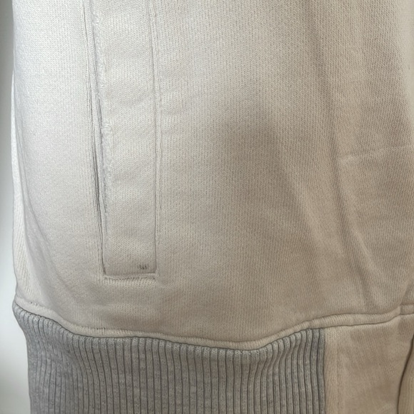 Abercrombie and fitch vintage sweater - Picture 3 of 12